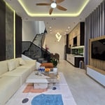 Miete eines modernen Eckhauses im Stadtteil Hai Chau, Da Nang, Vietnam